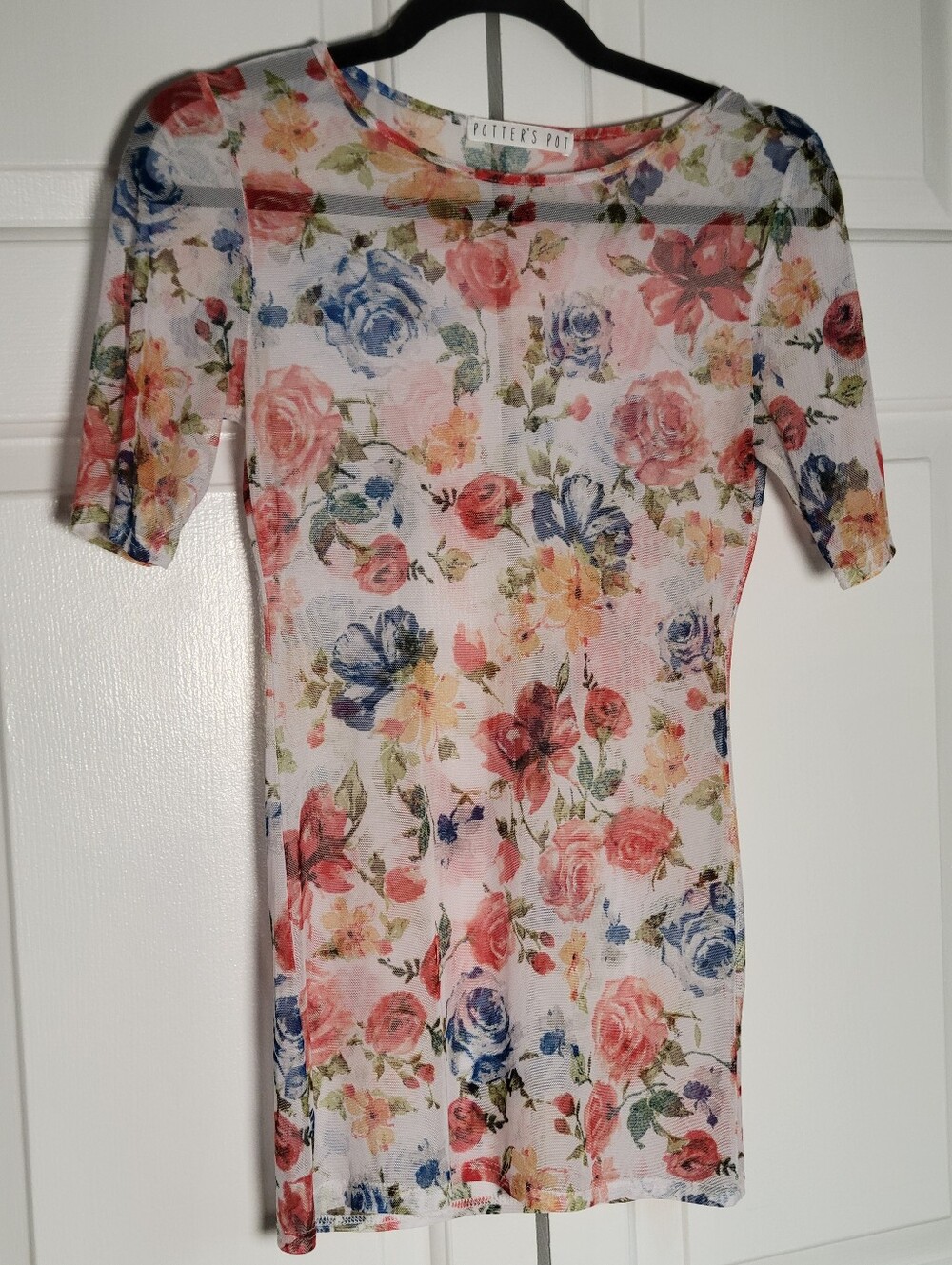 Potter's Pot White Floral Sheer Shirt - Medium